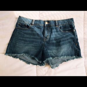 OLD NAVY | dark wash jean shorts